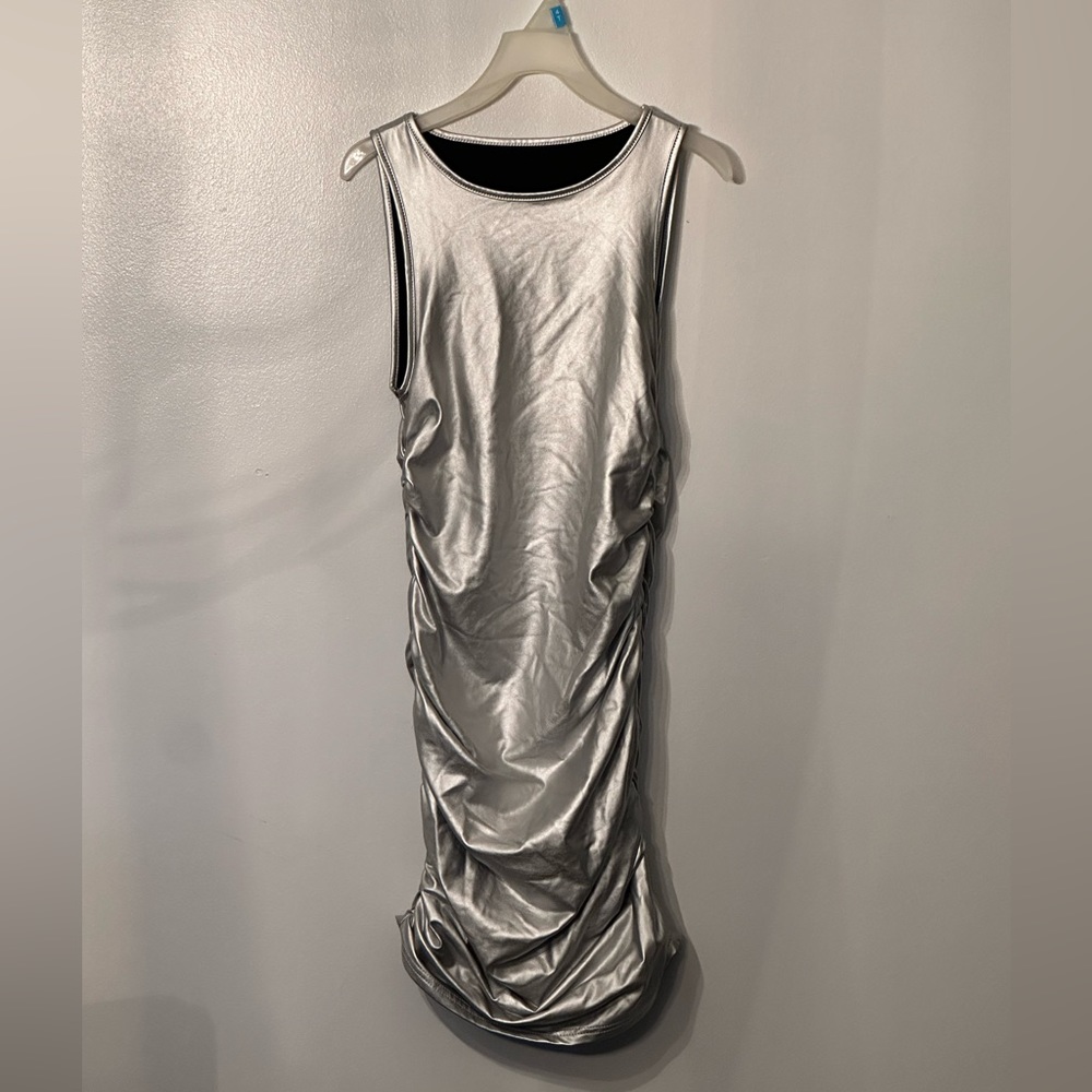 FITTED SLEEVELESS RUCHED MINI DRESS